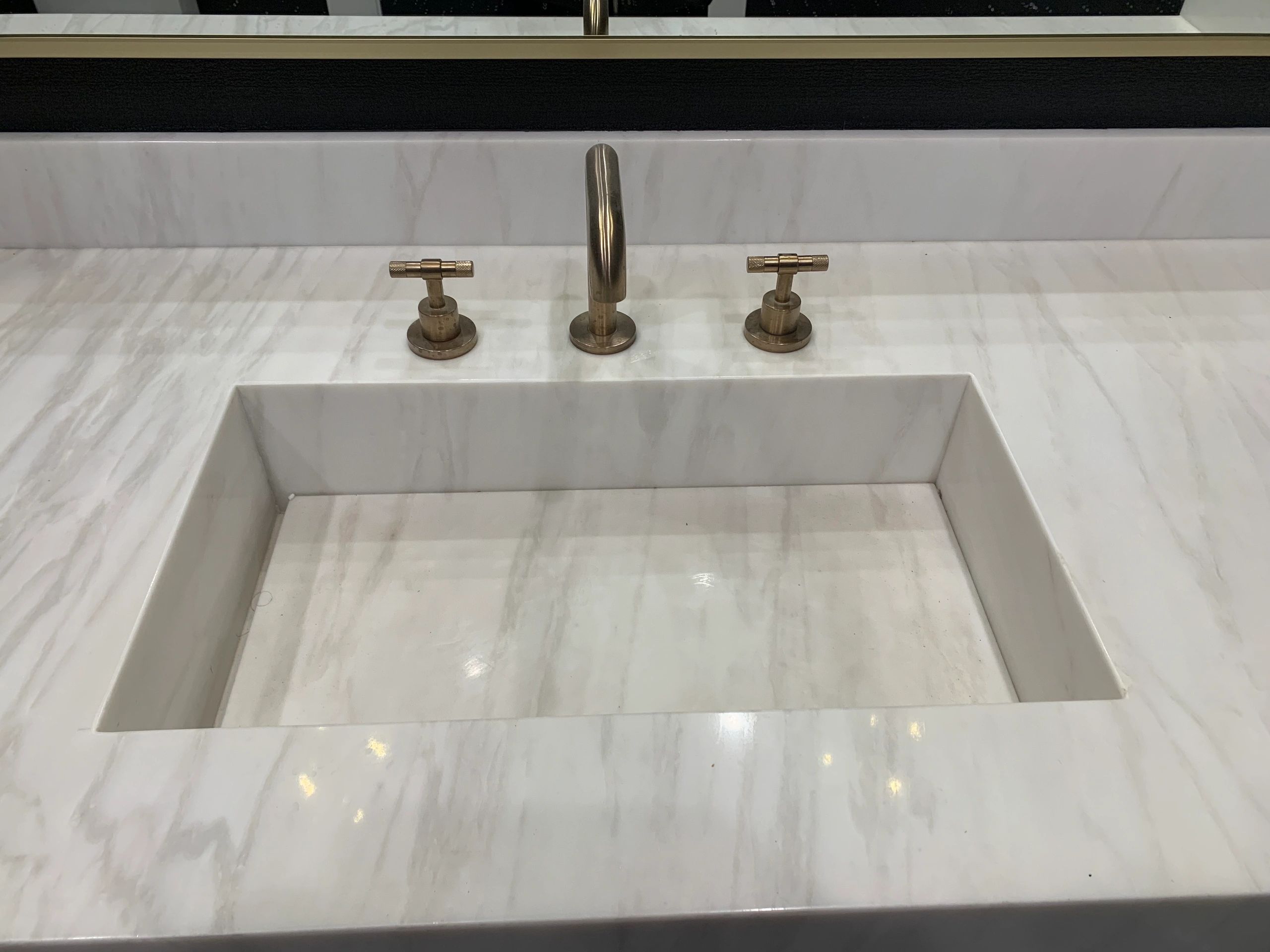 Marble Countertop With Integrated Sink Bathroo 